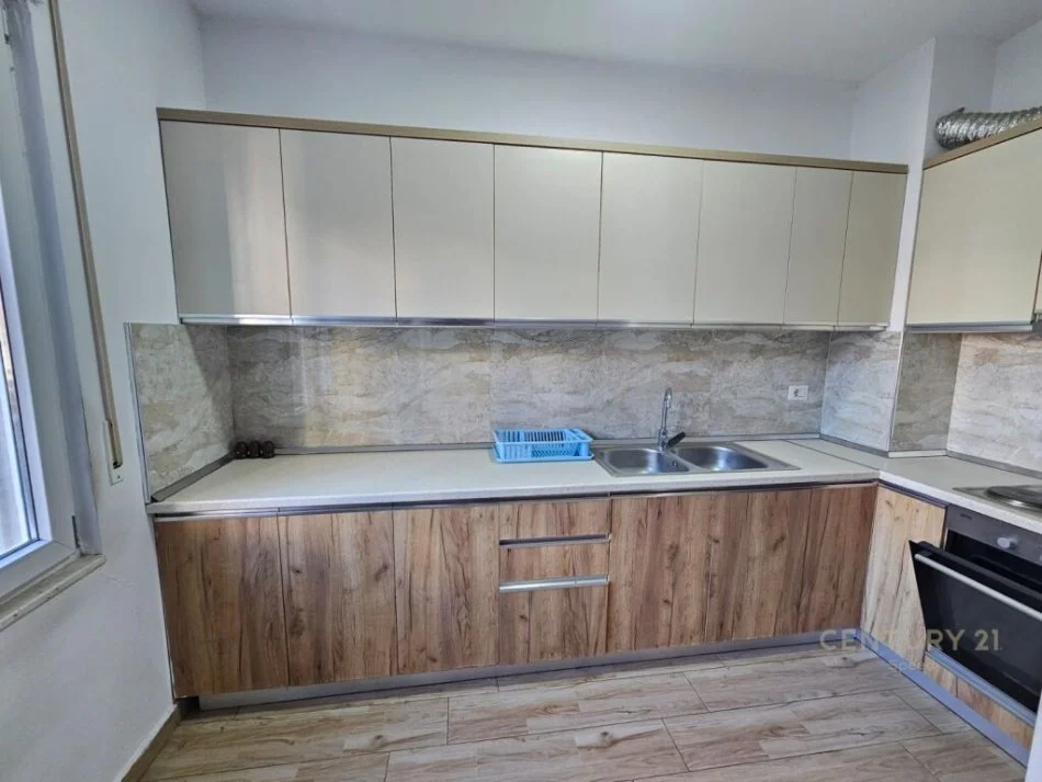Tirane, shes apartament 1+1 Kati 1, 84 m² 134.000 € 