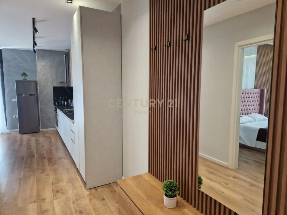 Tirane, shitet apartament 1+1 Kati 1, 88 m² 196.000 € (Pazari te Ri)