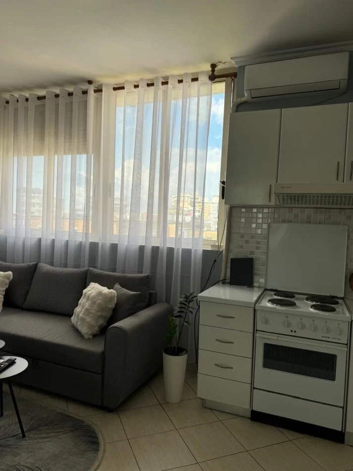Tirane, jepet me qera apartament 1+1 Kati 5, 48 m² 540 € (Milan Shuflaj)