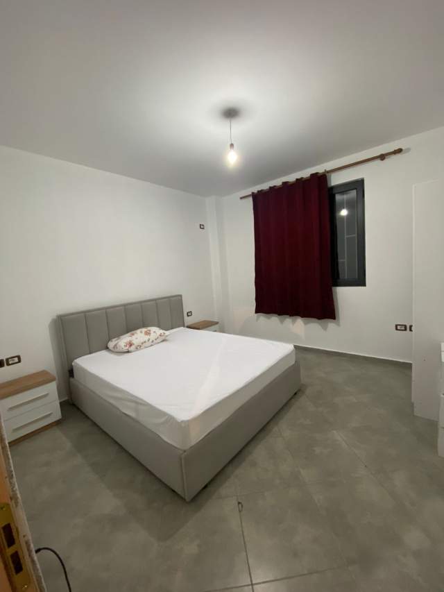 Tirane, jepet me qera apartament 1+1+A+BLK Kati 1, 65 m² 280 Euro (Kinostudio)