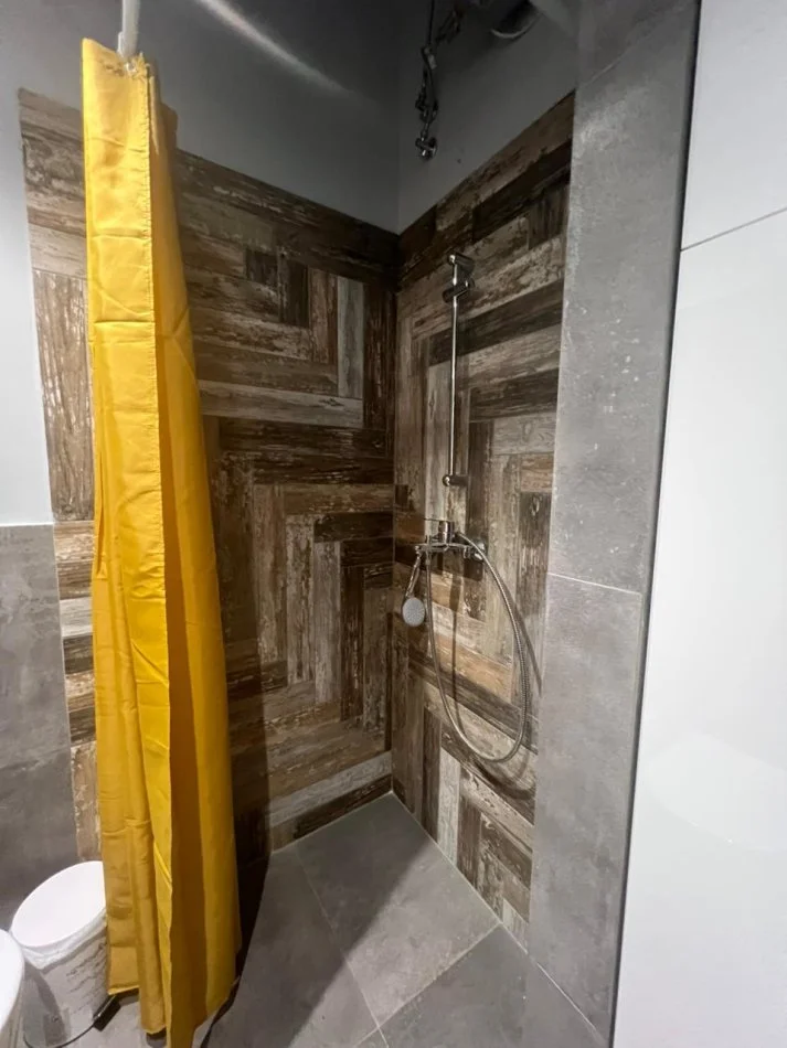 Tirane, jepet me qera apartament 1+1 Kati 2, 1 m² 550 € 