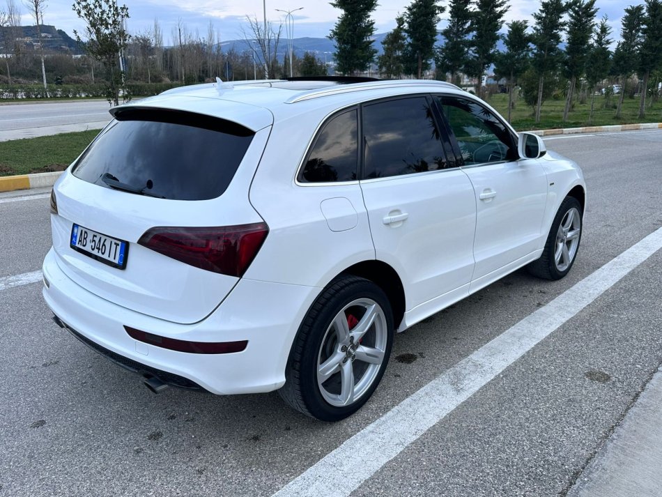 Vlore, shes SUV | Fuoristrad | Xhip Audi Q5 S-Line Benzin+Gaz, e bardhë automatik Klima 212 km 14.701 €