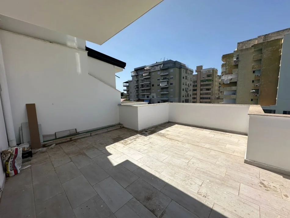 Durres, shitet apartament 1+1+Ballkon Kati 3, 79 m² 76.000 € 
