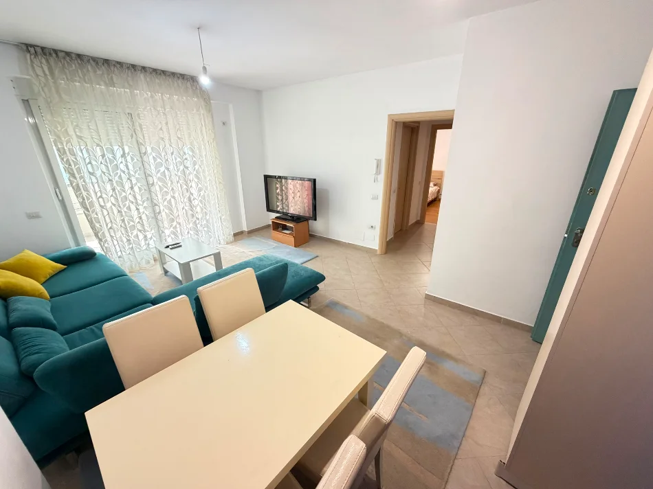 Tirane, jepet me qera apartament 1+1 , 91 m² 600 € (21 dhjetori)
