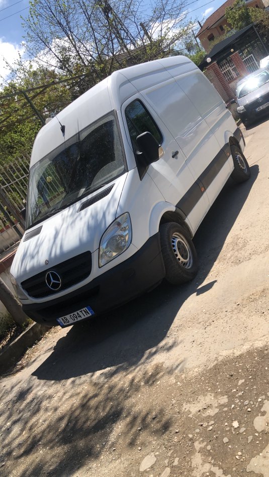 Ofrojmë shërbime transport mallrash te ndryshem, Tirane dhe rrethe.🚚