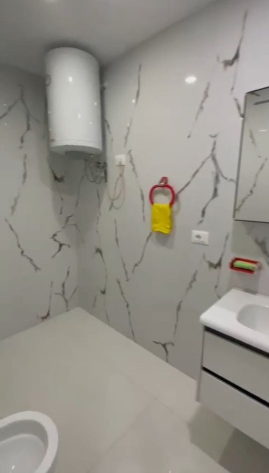 Tirane, jepet me qera apartament 2+1 Kati 1, 100 m² 800 € (rruga e durresit)