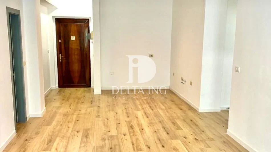 Tirane, jepet me qera ambjent biznesi Kati 4, 120 m² 1.200 € (Rruga Brigadave 8)