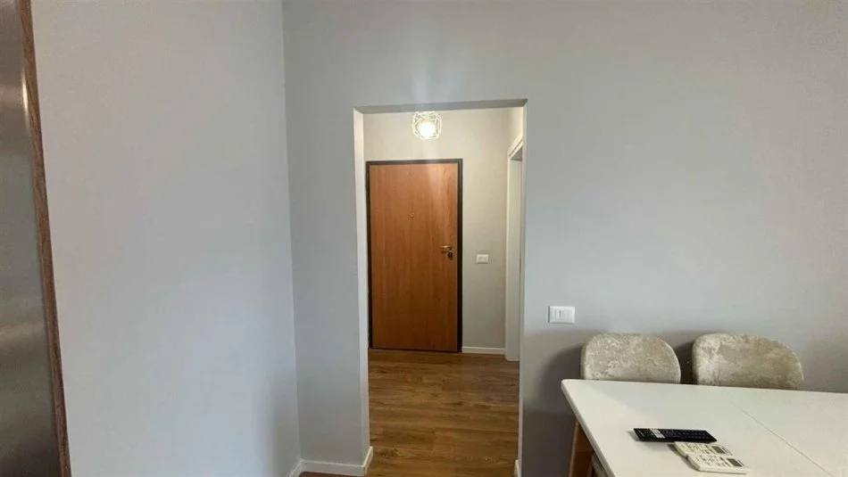 Apartament 1+1 me qera tek 5 maji (45,000 Leke)