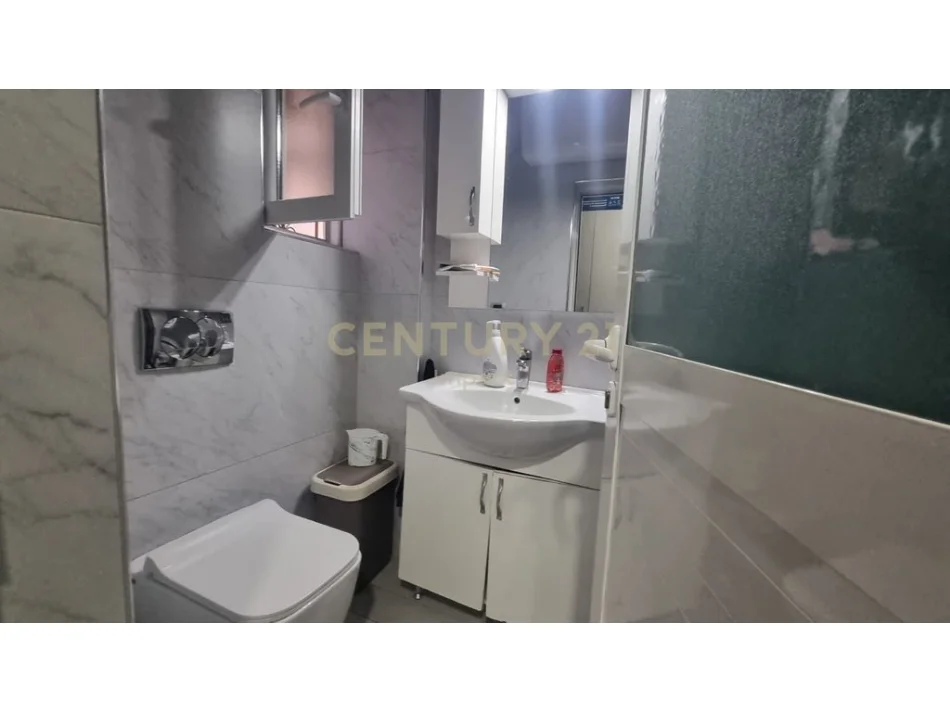 Tirane, shes apartament 1+1 Kati 1, 79 m² 129.000 € (Don Bosko)