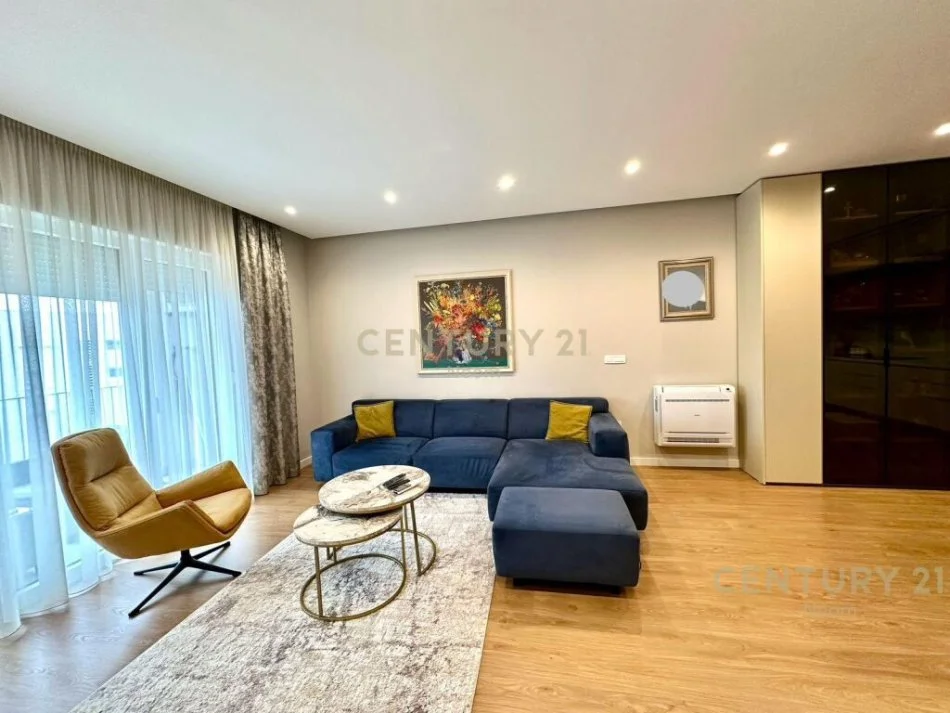 Tirane, shitet apartament 3+1 Kati 2, 125 m² 330.000 € (LIQENI I THATE!)