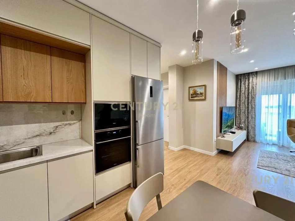 Tirane, shitet apartament 3+1 Kati 2, 125 m² 330.000 € (LIQENI I THATE!)