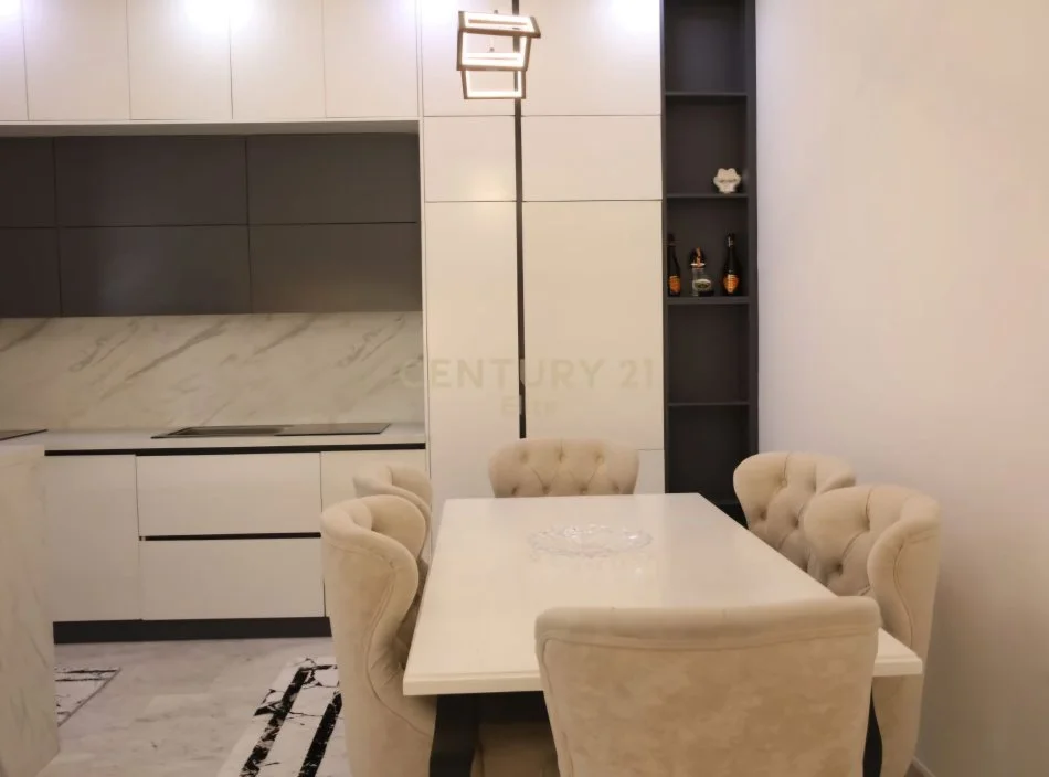 Tirane, jepet me qera Vile 3+1 Kati 2, 180 m² 1.700 € (Selitë)