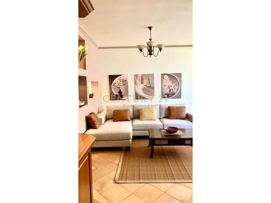 Tirane, jepet me qera apartament 1+1 Kati 7, 60 m² 600 € 