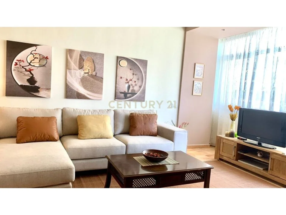 Tirane, jepet me qera apartament 1+1 Kati 7, 60 m² 600 € 