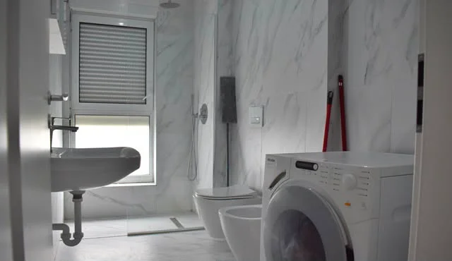 Shqiperi, jepet me qera apartament 1+1 Kati 5, 60 m² 450 € (Ali Demi)