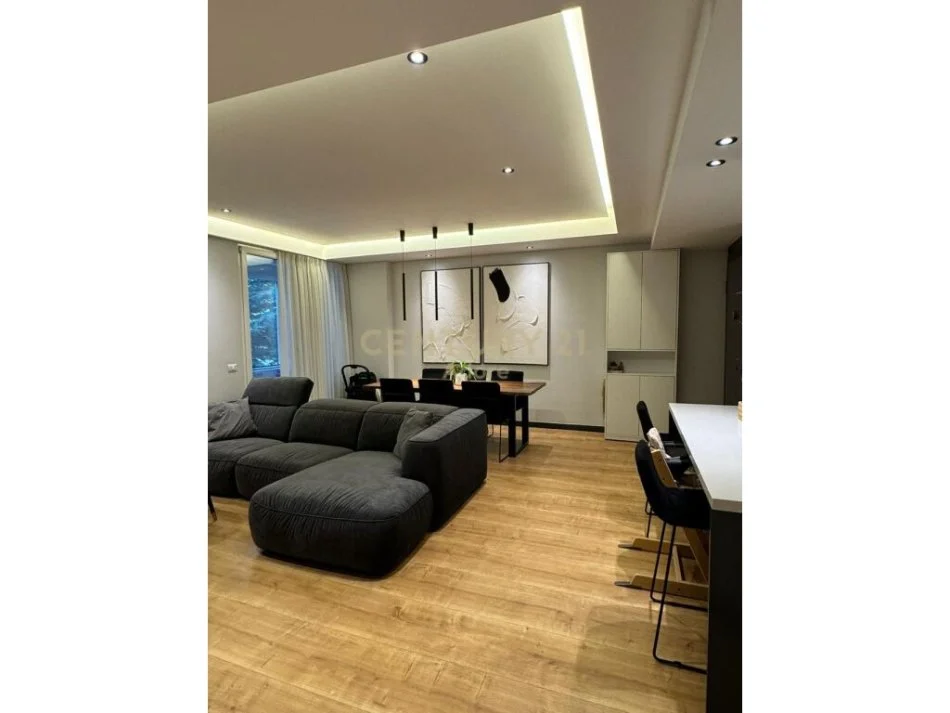 Tirane, shitet apartament 2+1 Kati 1, 115 m² 239.000 € (KODRA E DIELLIT)