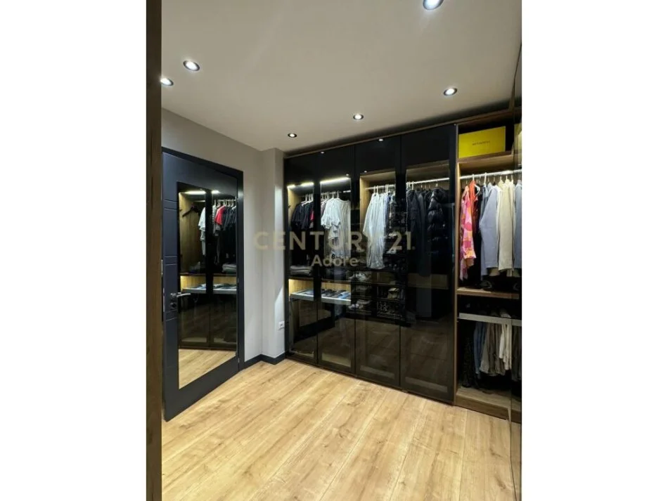 Tirane, shitet apartament 2+1 Kati 1, 115 m² 239.000 € (KODRA E DIELLIT)