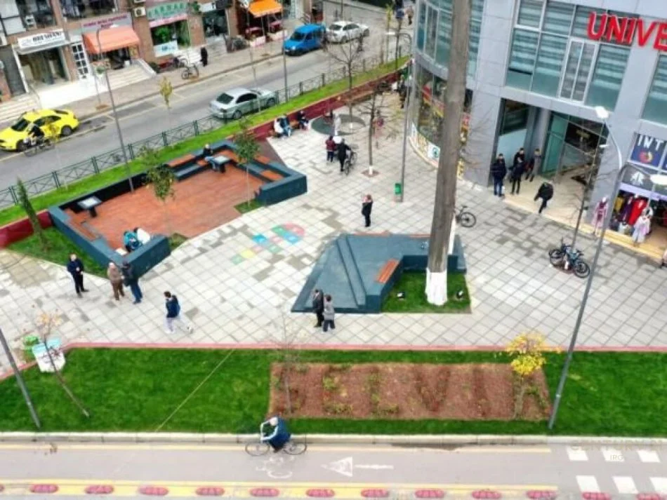 Tirane, jepet me qera 1+1+Ballkon Kati 0, 60 m² 600 € (Selvia)