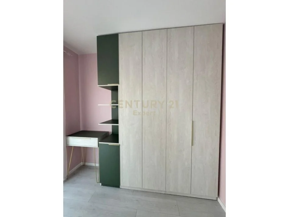 Tirane, jepet me qera apartament Kati 1, 98 m² 800 € 