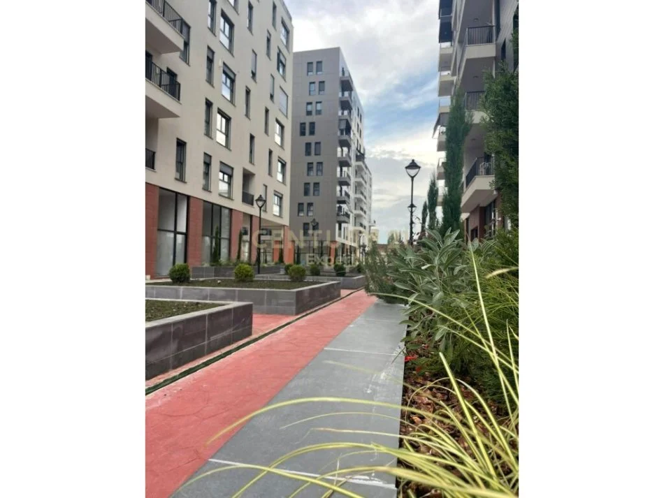 Tirane, jepet me qera apartament Kati 1, 98 m² 800 € 