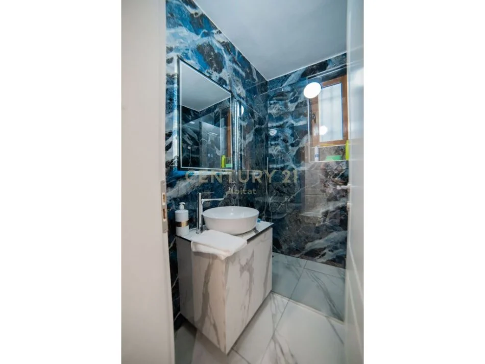 Tirane, shes apartament 2+1 Kati 1, 53 m² 140.000 € 