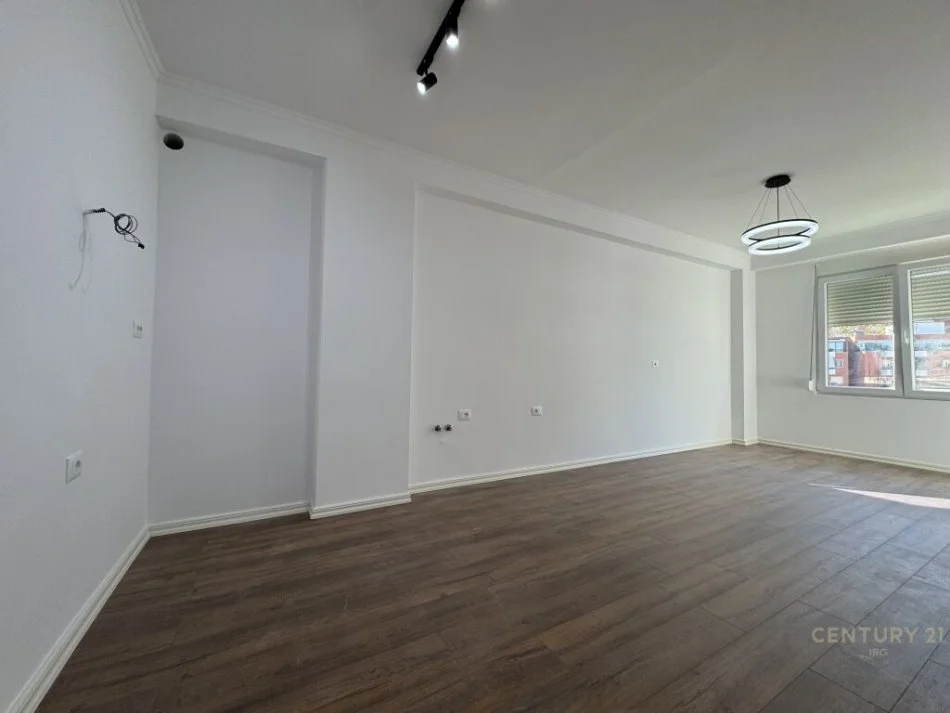Tirane, shes apartament 1+1 Kati 3, 63 m² 119.000 € 
