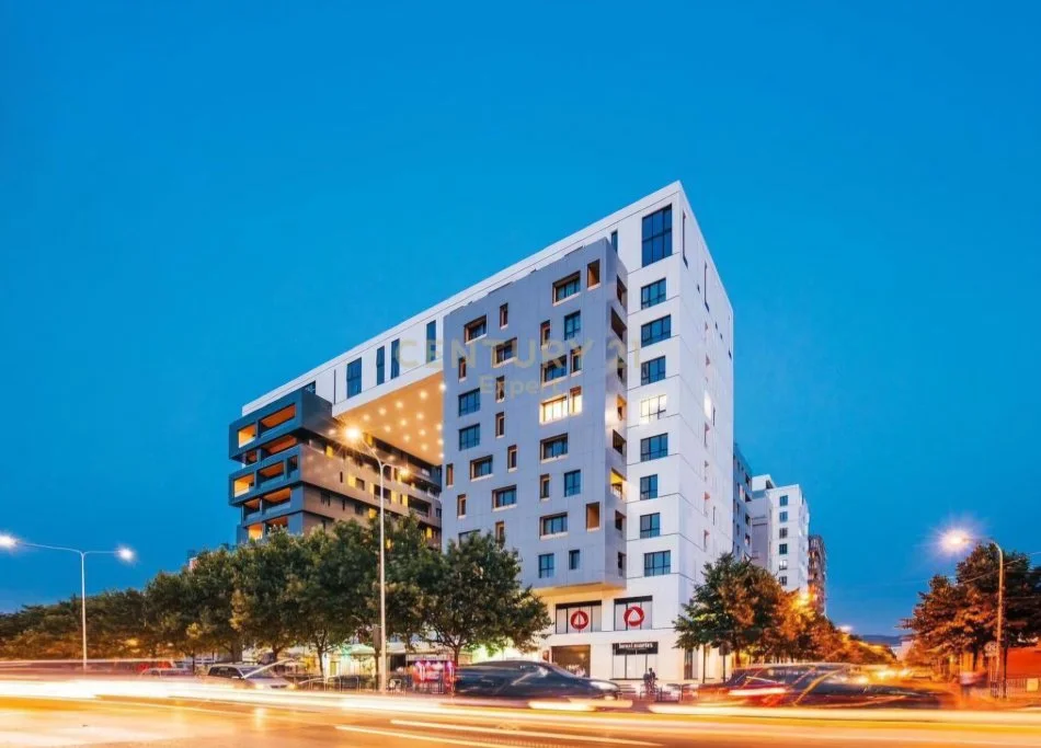 Tirane, shitet zyre Kati 2, 1.216 m² 2.792.000 € (Rruga e Kavajës)