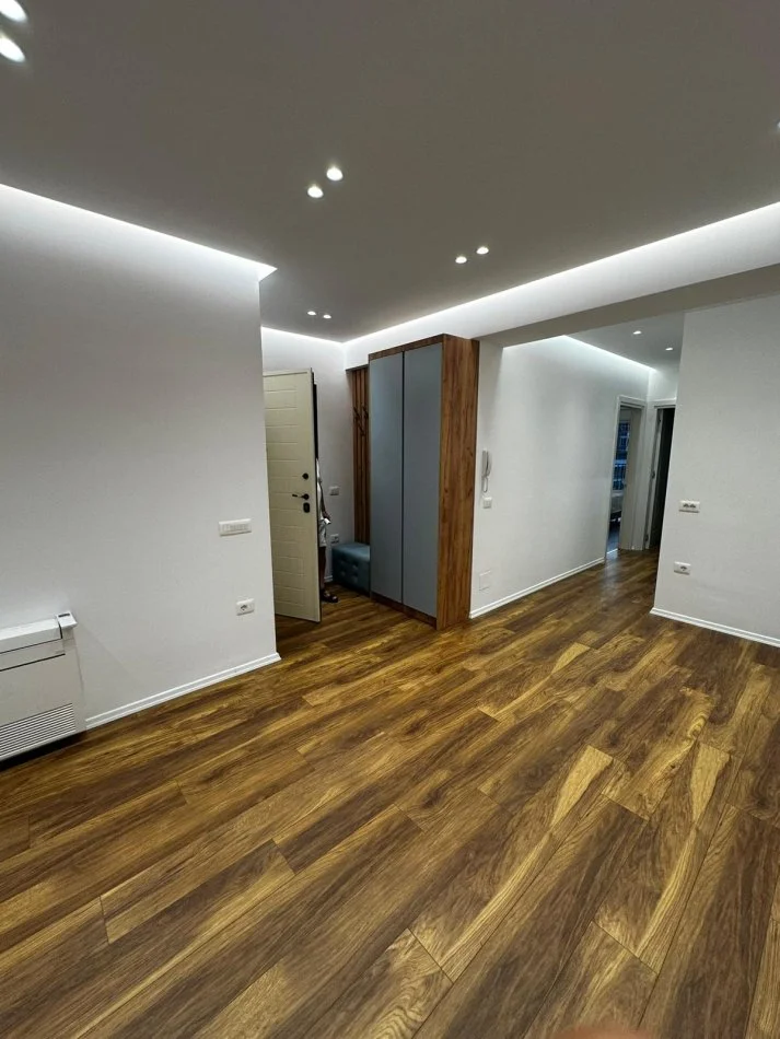 Tirane, jepet me qera apartament 2+1 Kati 3, 118 m² 1.200 € (Liman Kaba)