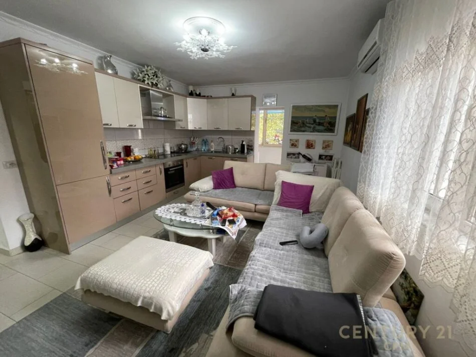 Tirane, shes apartament 1+1 Kati 2, 50 m² 100.000 € 