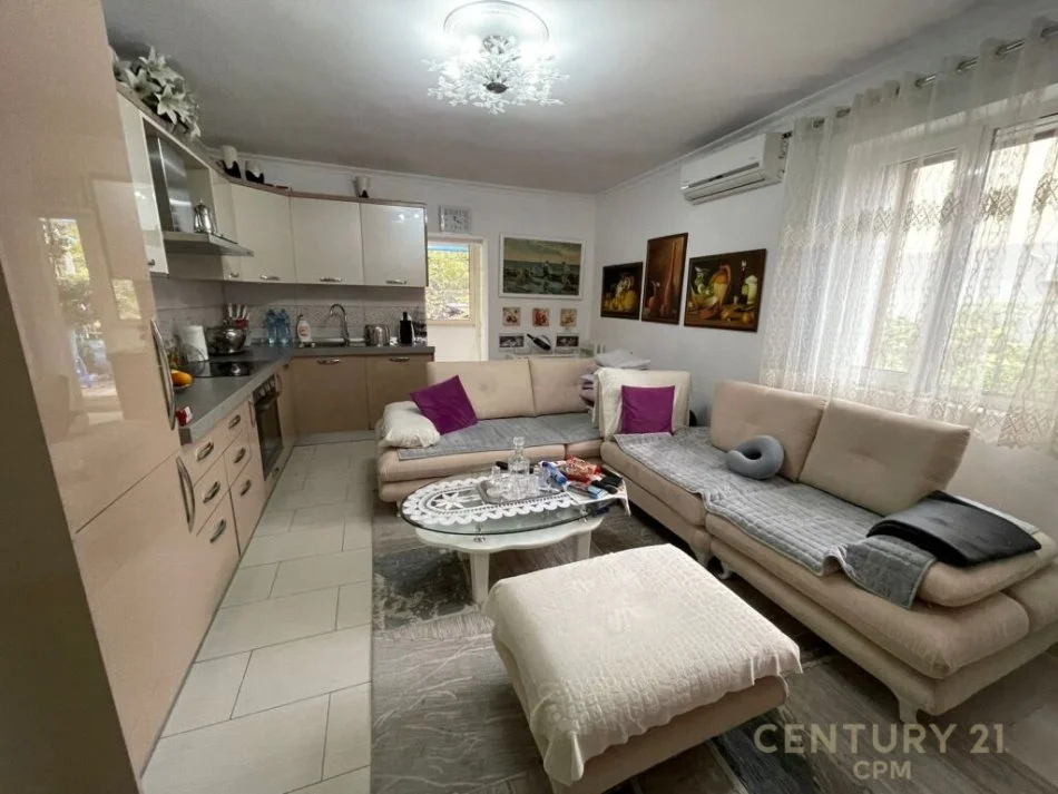 Tirane, shes apartament 1+1 Kati 2, 50 m² 100.000 € 