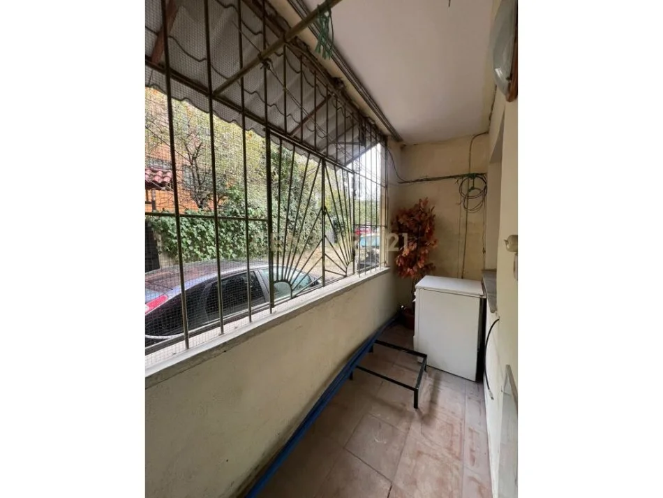 Tirane, shitet apartament 2+1 Kati 1, 70 m² 85.000 € (ish Tregu Elektrik)