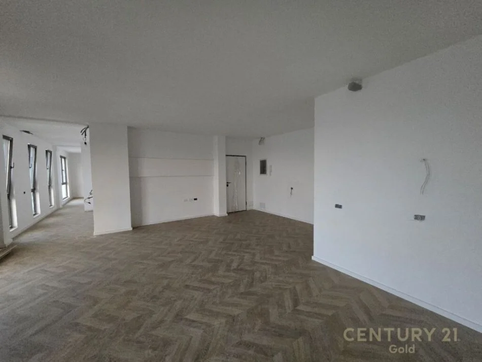 Tirane, shes apartament 2+1 Kati 3, 146 m² 255.000 € 