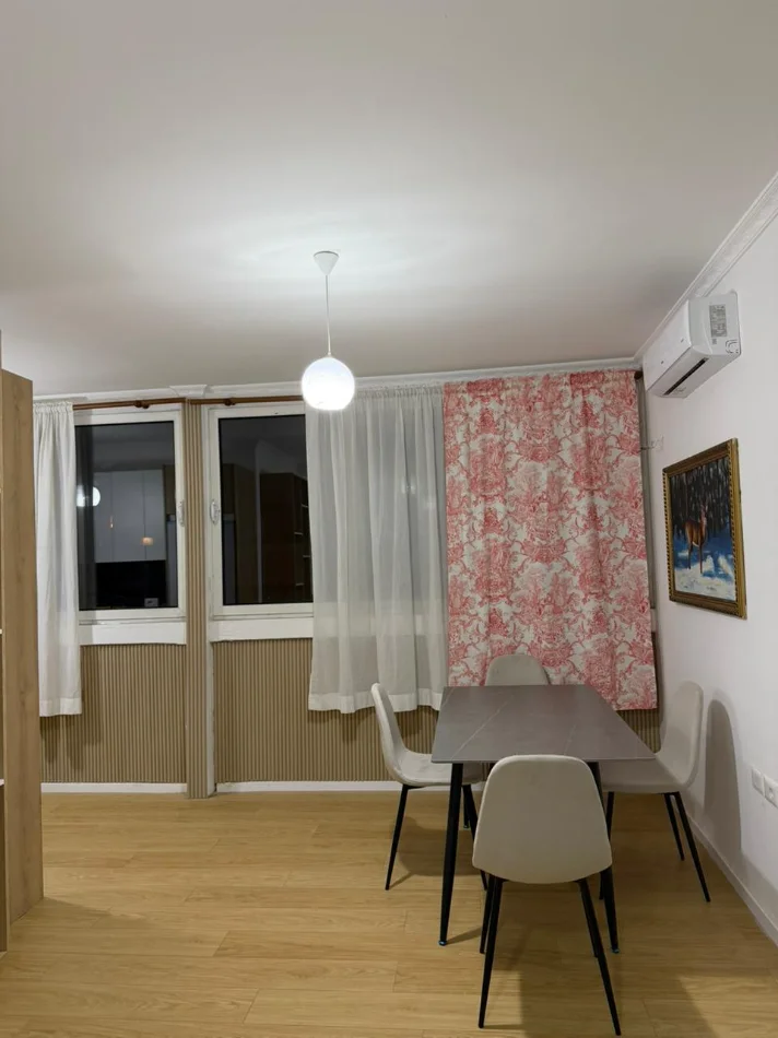 Tirane, jepet me qera apartament 1+1 Kati 8, 70 m² 450 € (Astir)