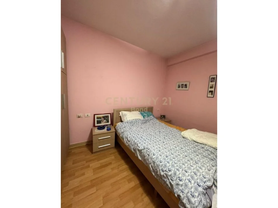 Tirane, jepet me qera 1+1 Kati 6, 68 m² 600 € (Hoxha Tahsim)