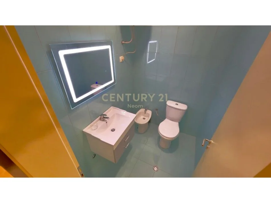 Tirane, jepet me qera apartament 2+1 Kati 1, 105 m² 500 € (DALIP TOPI)