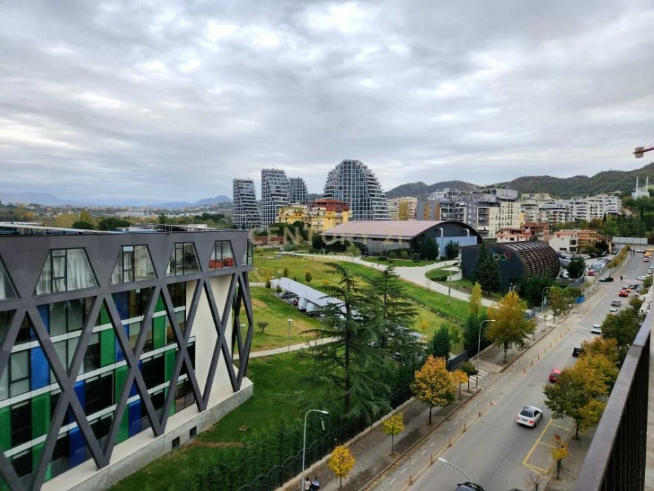 Tirane, shitet apartament 2+1+Ballkon Kati 6, 147 m² 500.000 € 