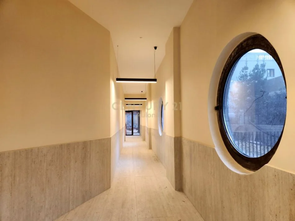 Tirane, shitet apartament 2+1+Ballkon Kati 6, 147 m² 500.000 € 