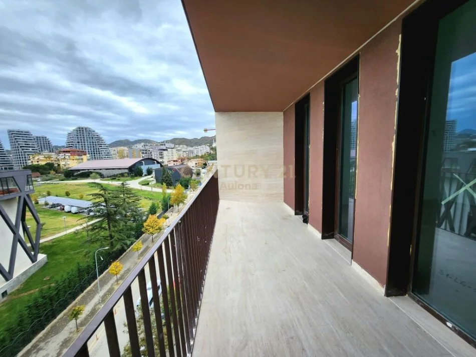 Tirane, shitet apartament 2+1+Ballkon Kati 6, 147 m² 500.000 € 