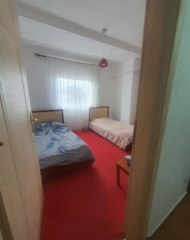 Tirane, jepet me qera apartament 2+1 Kati 4, 48.000 € (Prane Globe)