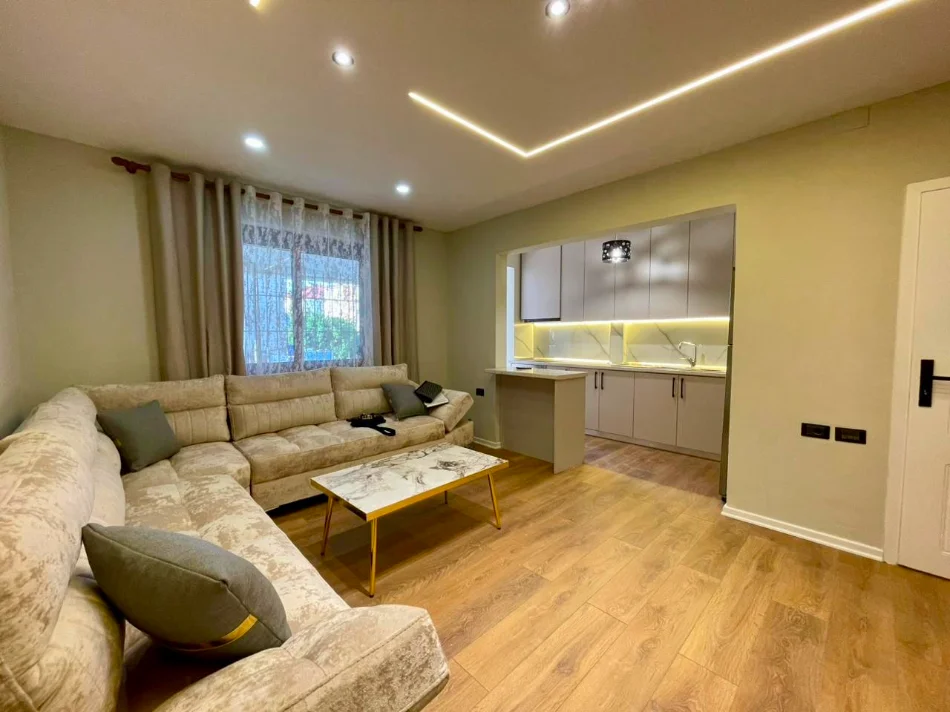 Tirane, shitet apartament 2+1 , 74 m² 145.000 € (Ali Demi)
