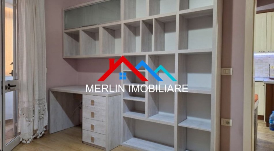 Tirane, jepet me qera apartament 2+1+Ballkon Kati 3, 74 m² 600 € (RRUGA E DURRESIT)