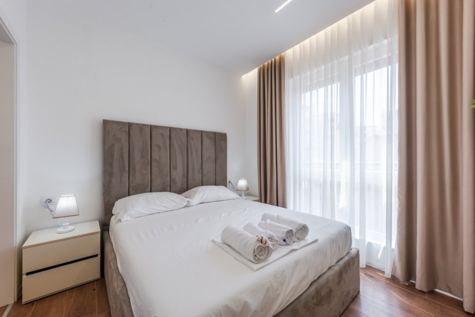 Tirane, jepet me qera apartament 1+1 Kati 4, 60 m² 700 € (Myslym Shyri)