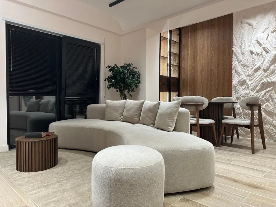 Tirane, jepet me qera apartament 2+1 Kati 2, 78 m² 1.500 € 