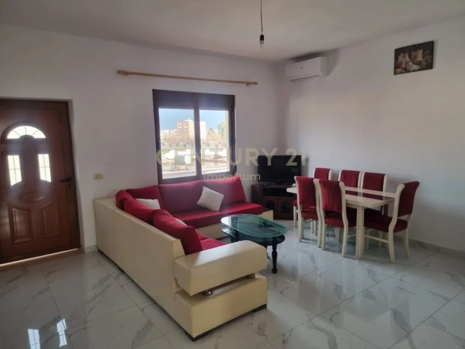 Tirane, jepet me qera apartament 1+1 Kati 3, 70 m² 350 € 