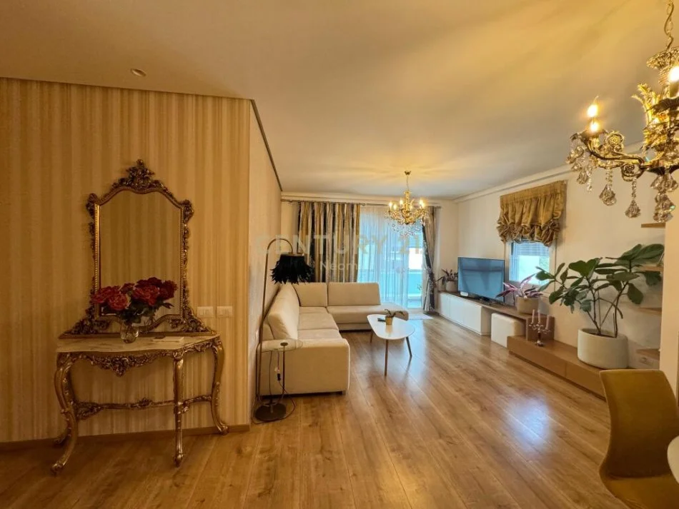 shitet 2+1+Ballkon , (Neom104379)