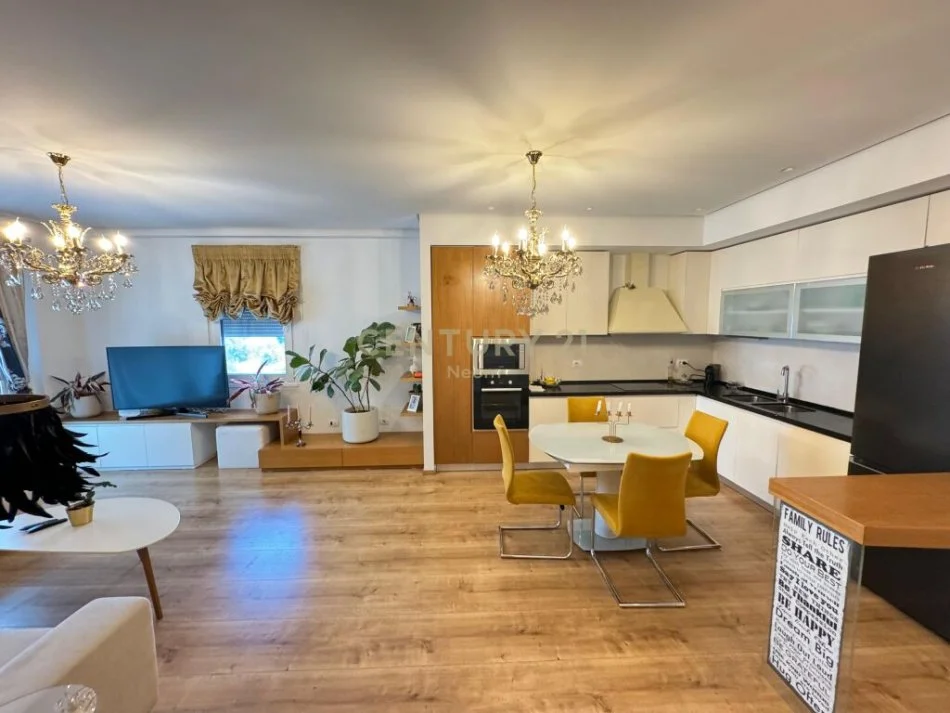 Tirane, shes apartament 2+1 Kati 2, 114 m² 240.000 € 