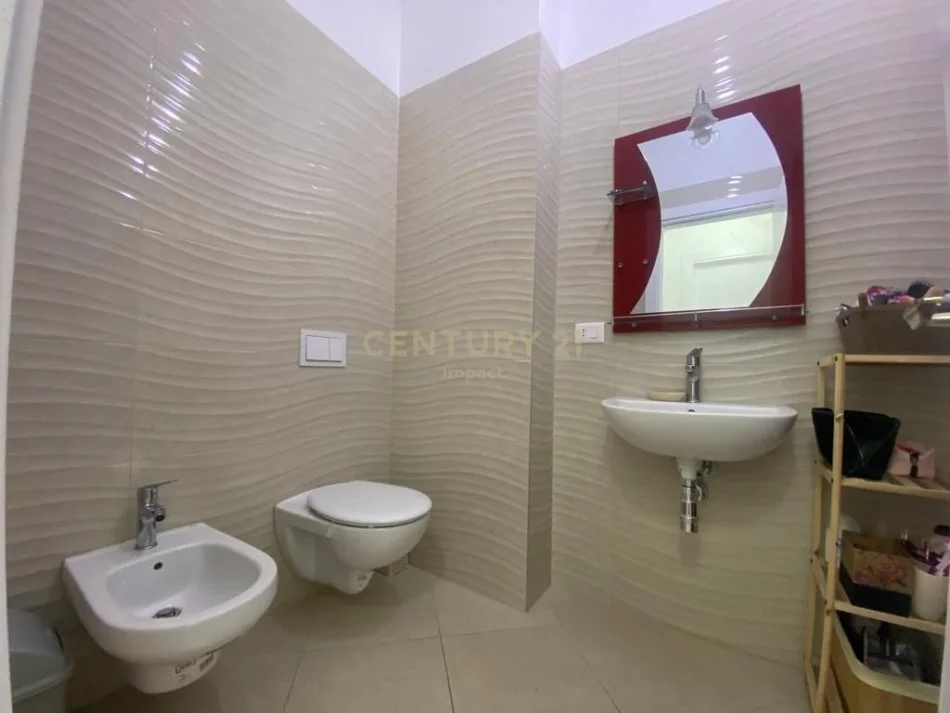 Tirane, jepet me qera apartament 1+1 Kati 11, 60 m² 550 € 