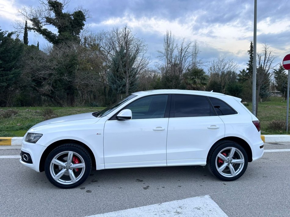 Vlore, shes SUV | Fuoristrad | Xhip Audi Q5 S-Line Benzin+Gaz, e bardhë automatik Klima 212 km 14.701 €