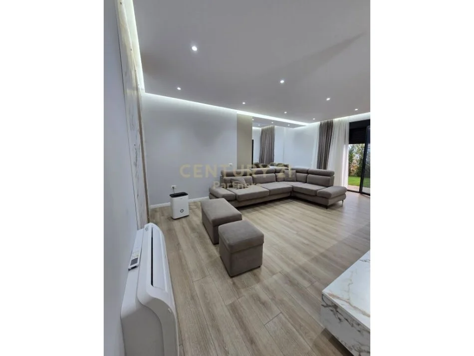 Tirane, shes apartament 2+1 Kati 1, 155 m² 275.000 € 