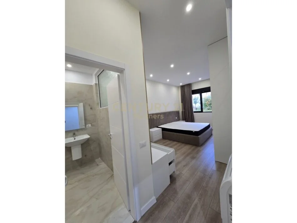 Tirane, shes apartament 2+1 Kati 1, 155 m² 275.000 € 